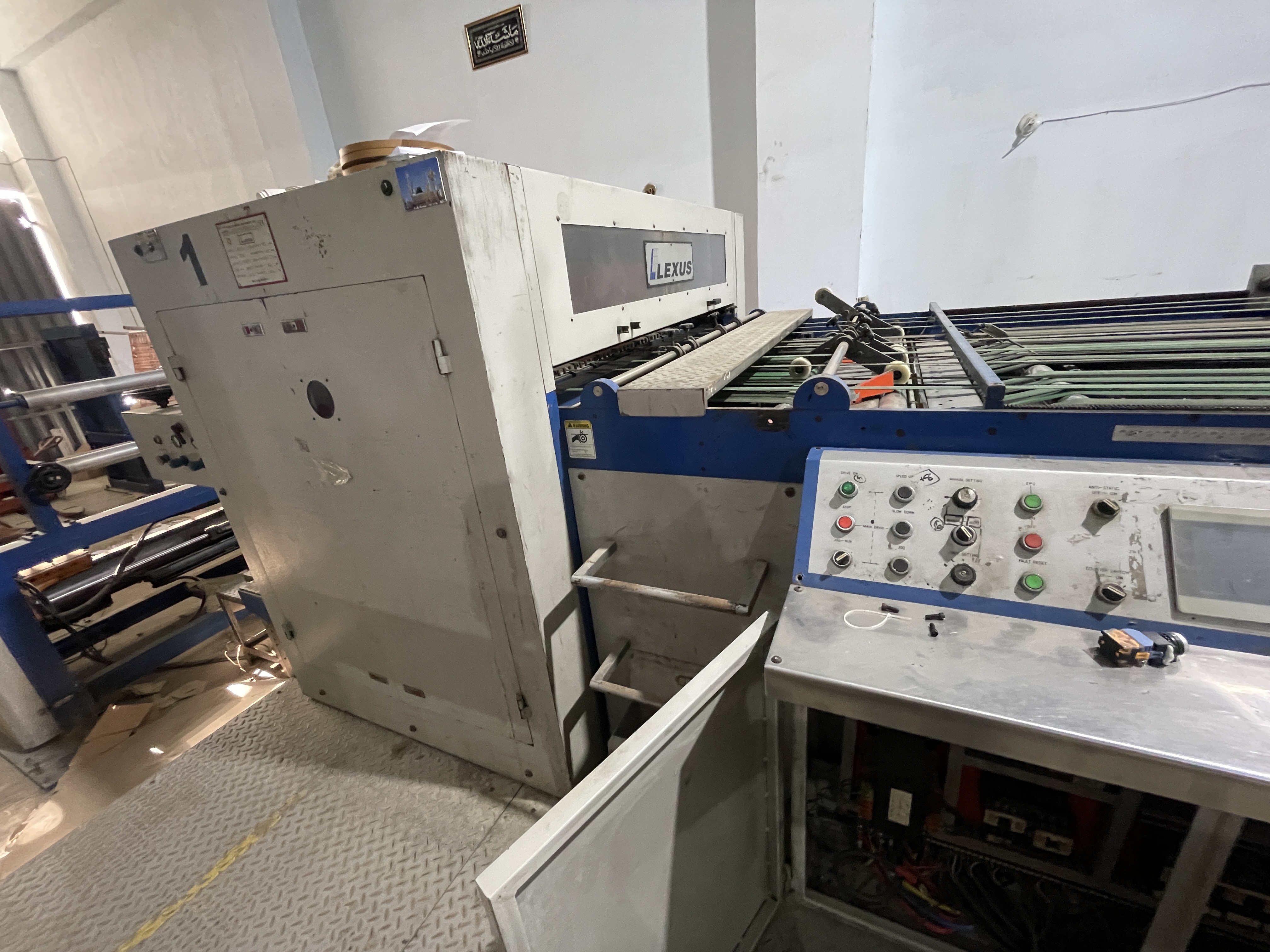 Cabinet door wiring — operator-control circuits and indicator lamps.